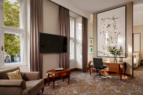 The Ritz-Carlton Vienna image 2